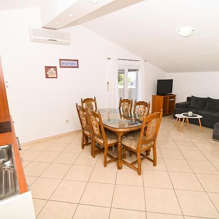 Apartmani Adria Trogir Eksteriør billede