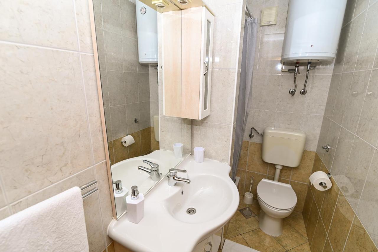 Apartmani Adria Trogir Eksteriør billede
