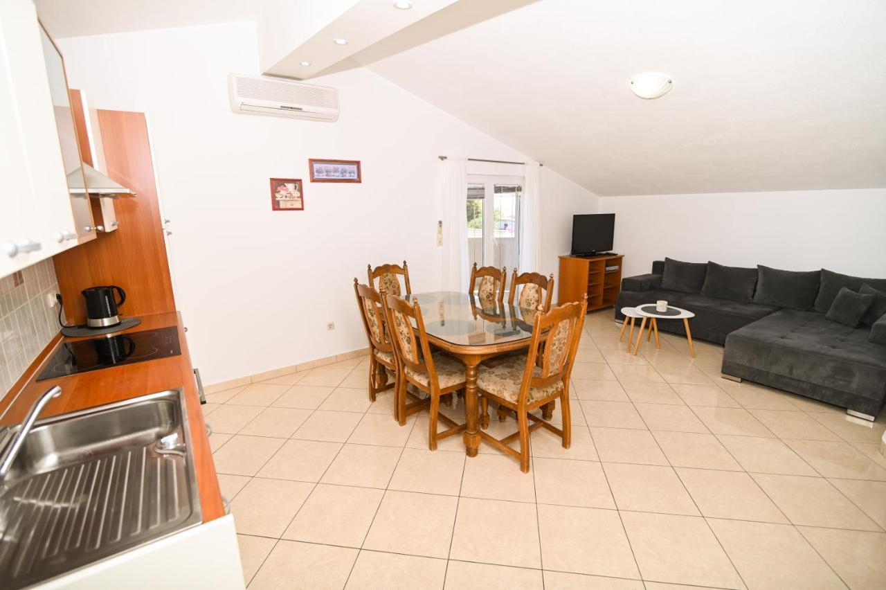 Apartmani Adria Trogir Eksteriør billede