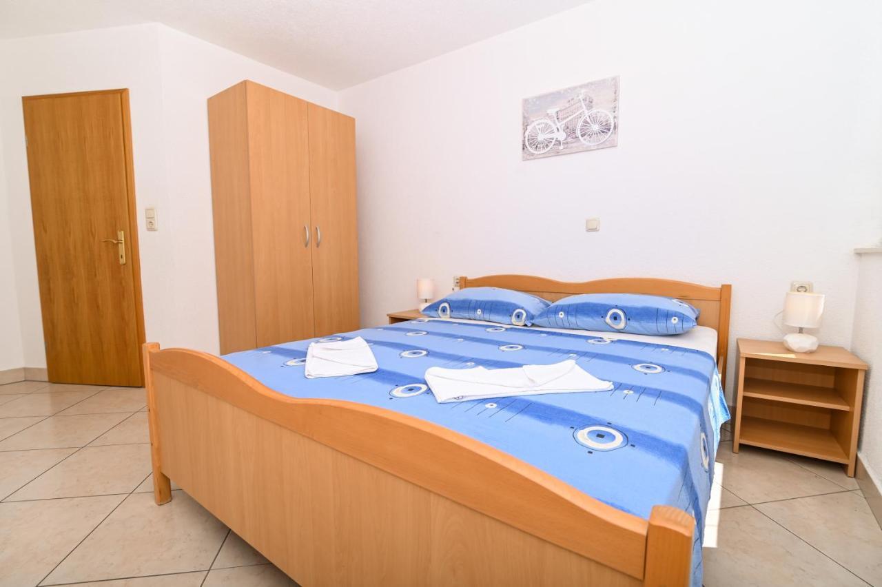 Apartmani Adria Trogir Eksteriør billede