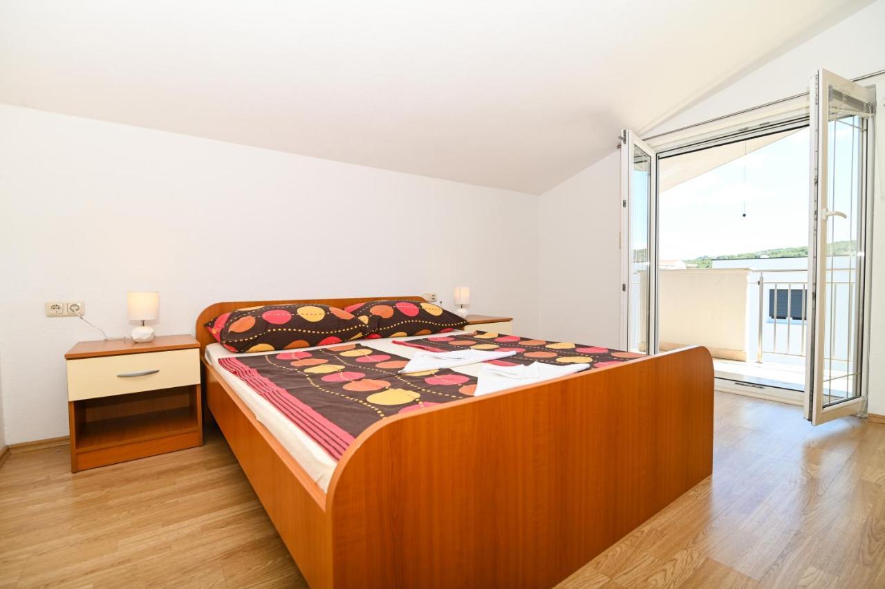 Apartmani Adria Trogir Eksteriør billede