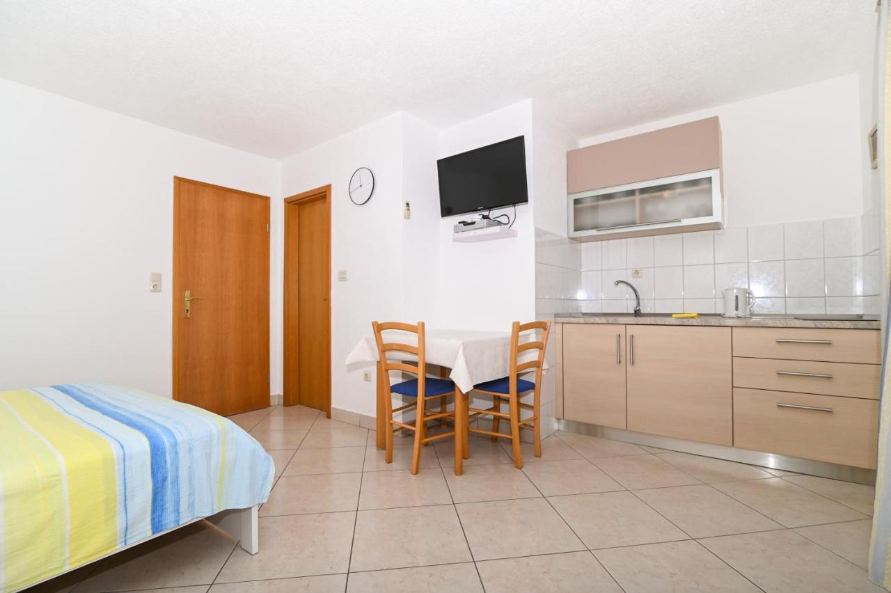 Apartmani Adria Trogir Eksteriør billede