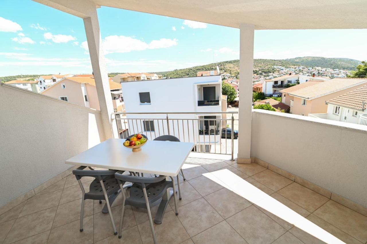 Apartmani Adria Trogir Eksteriør billede