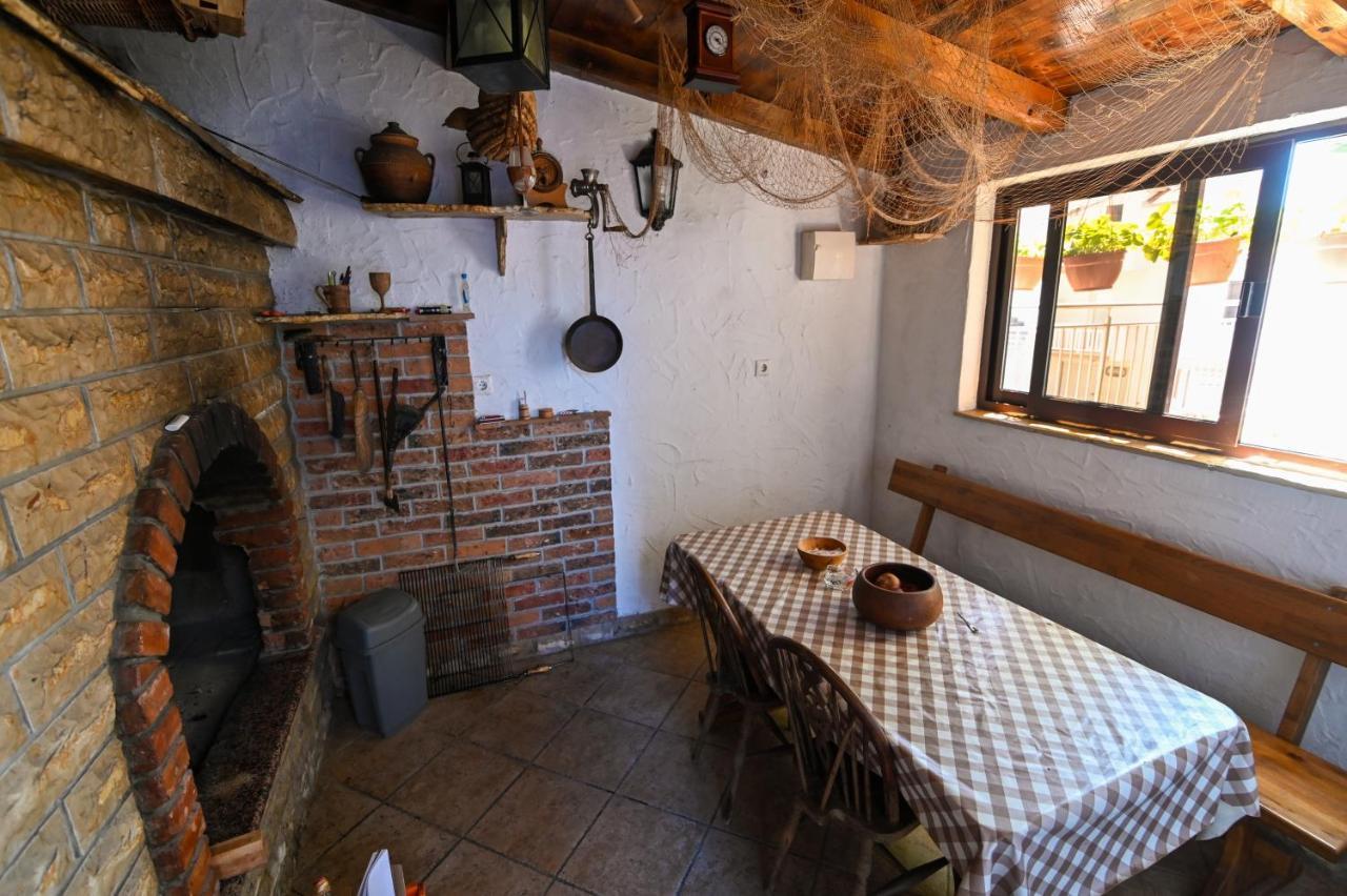 Apartmani Adria Trogir Eksteriør billede